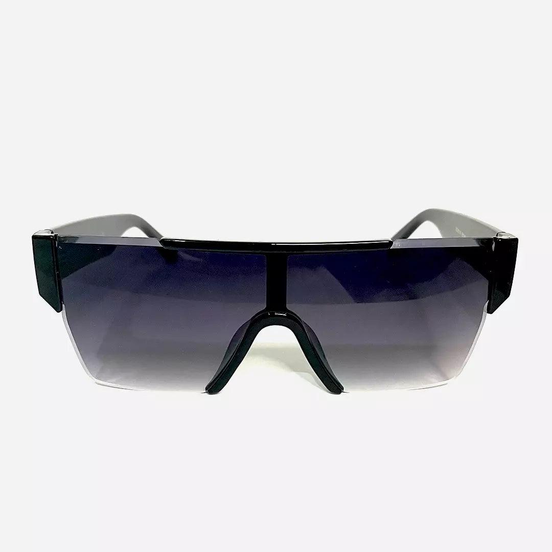 Óculos de sol Square Black Luxury com design minimalista e lentes pretas degradê em formato retangular, combinadas com armação preta robusta para um visual sofisticado e imponente.